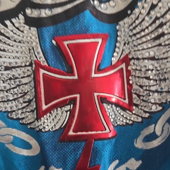 Coogi women's t shirt medium - Picture 4 of 5